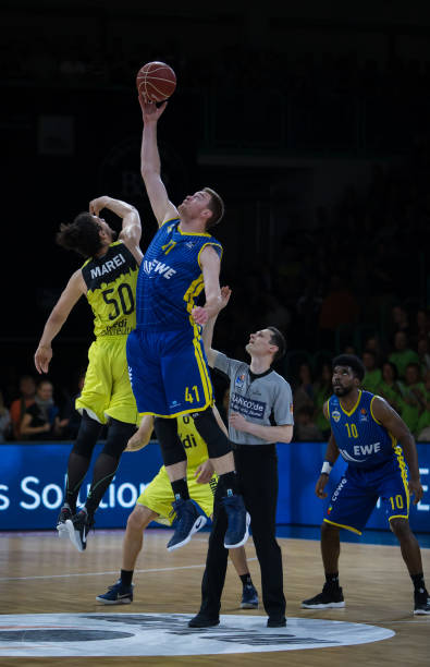 百场球员的 百场球员的