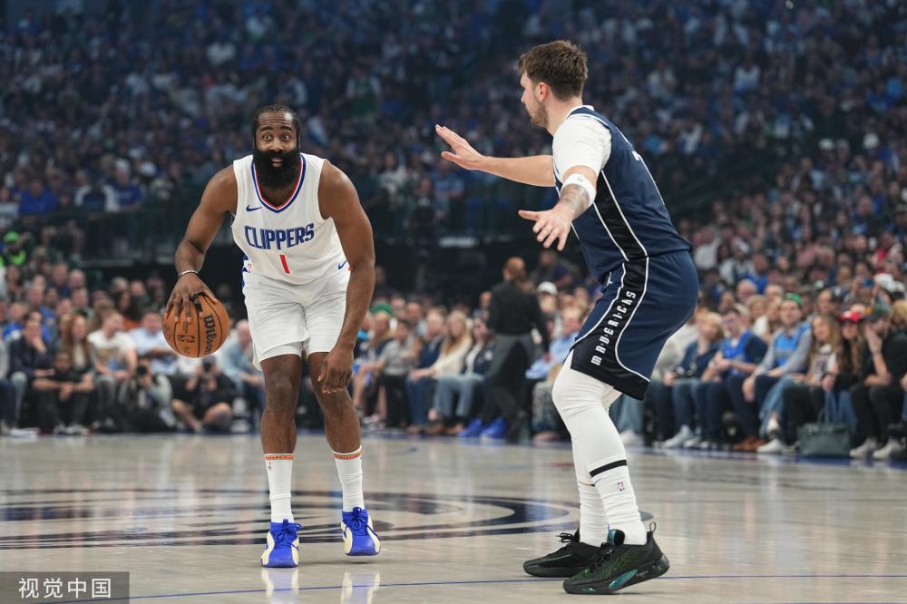 多场比赛中 多场比赛中