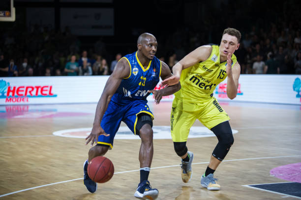 还在欧冠赛 还在欧冠赛